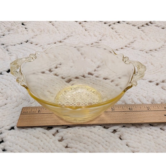 Vintage Lancaster Yellow Uranium Glass Bowl Etched Leaf Pattern Double Handle - Picture 4 of 8